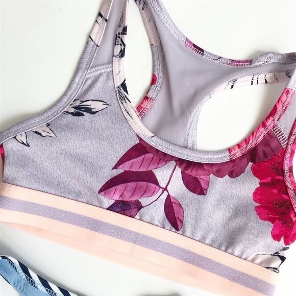 Old Navy sports bras  EUC XS(5T) - fits like 4T - Picture 2 of 3